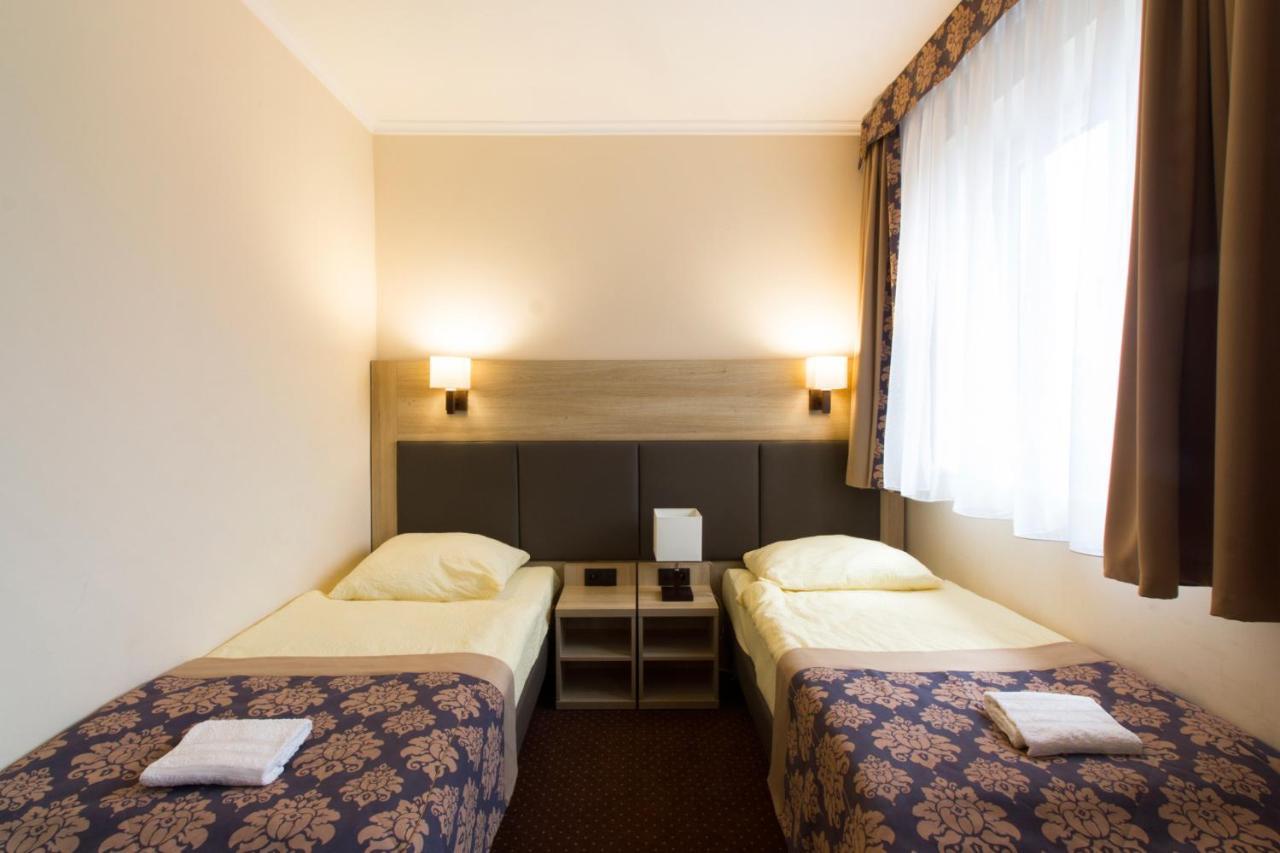 Motel Db2000 Biłgoraj Eksteriør bilde